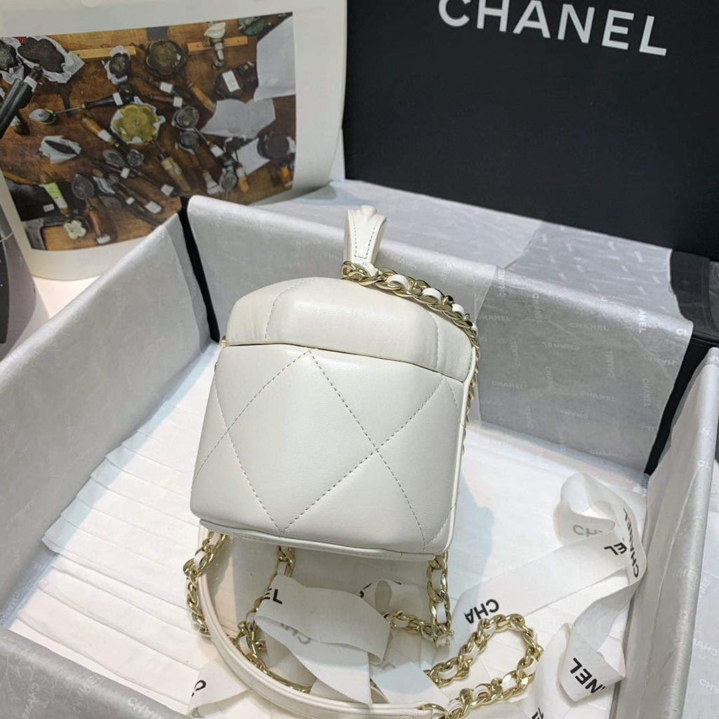 Chanel AS2630 Small Vanity Case Lambskin gold-tone metal White