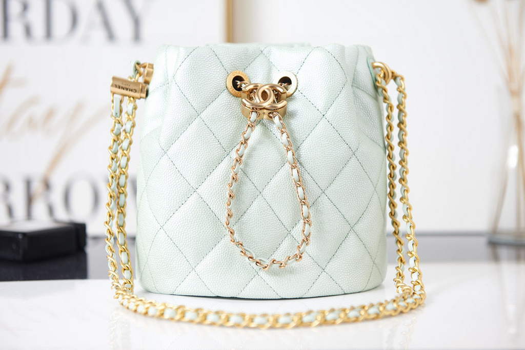 Chanel AS2859 Bucket Bag Shoulder Bag Shiny Grained Calfskin Light Green