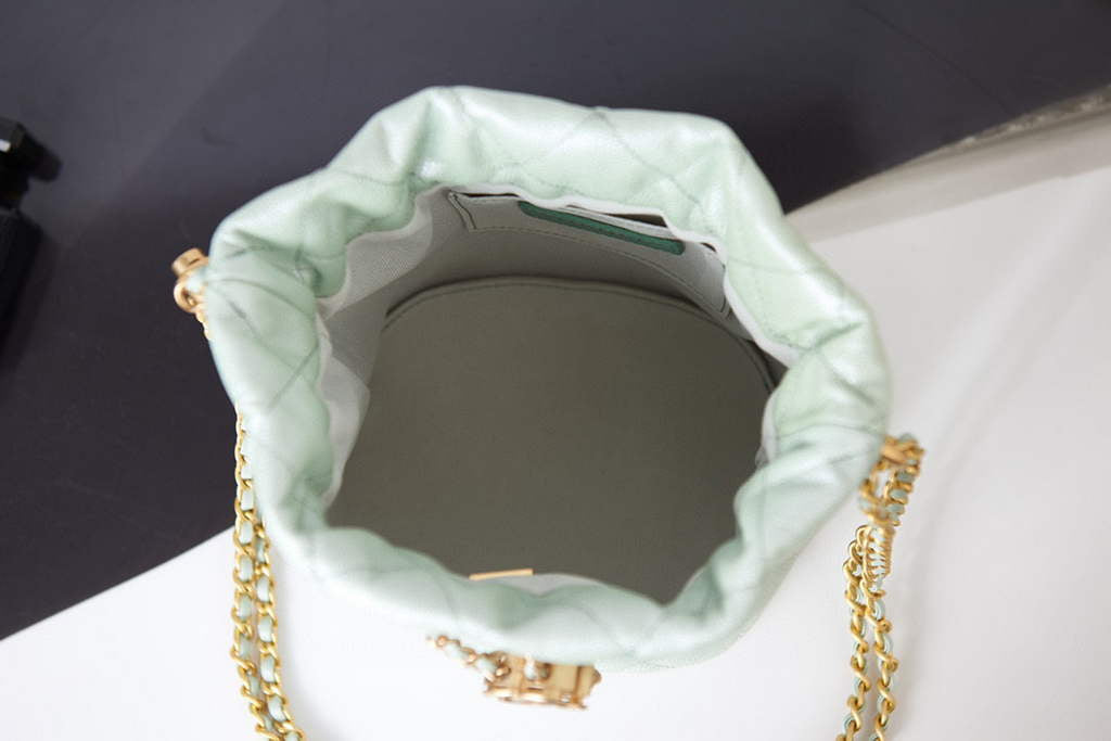 Chanel AS2859 Bucket Bag Shoulder Bag Shiny Grained Calfskin Light Green