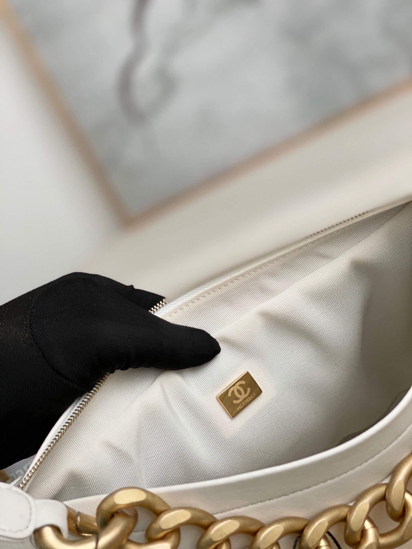 Chanel AS2910 Hobo Handbag Calfskin White Gold - Default Title - View 9