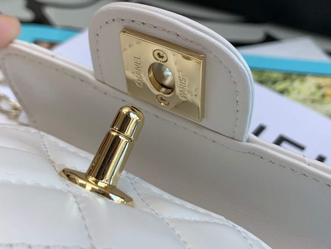 Chanel AS2927 Flap Bag Lambskin White