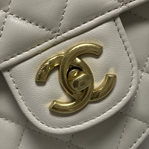 Chanel AS2928 Flap Large Heart Bag Lambskin White - Default Title - View 6