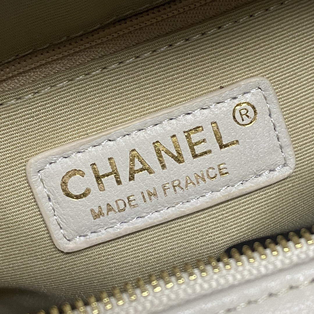 Chanel AS2928 Flap Large Heart Bag Lambskin White