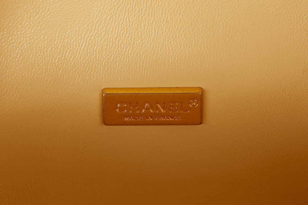 Chanel Small Vanity Case Lambskin gold-tone metal AS3066 Apricot