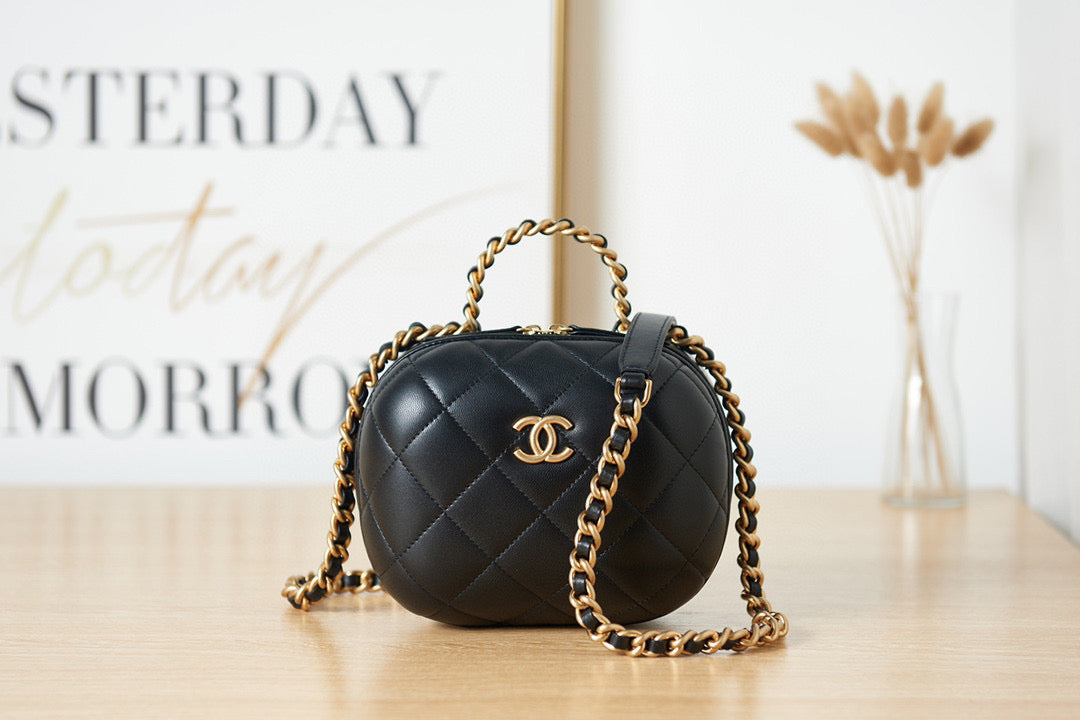 Chanel Small Vanity Case Lambskin gold-tone metal AS3066 Black - Default Title - View 2