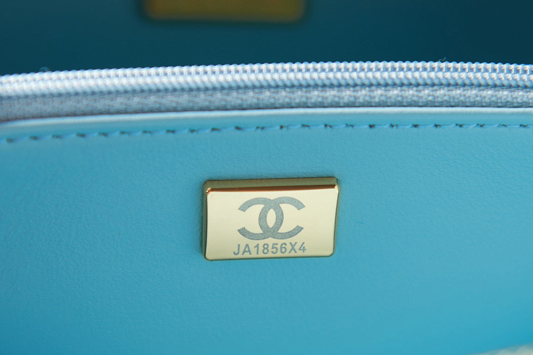Chanel Small Vanity Case Lambskin gold-tone metal AS3066 Blue