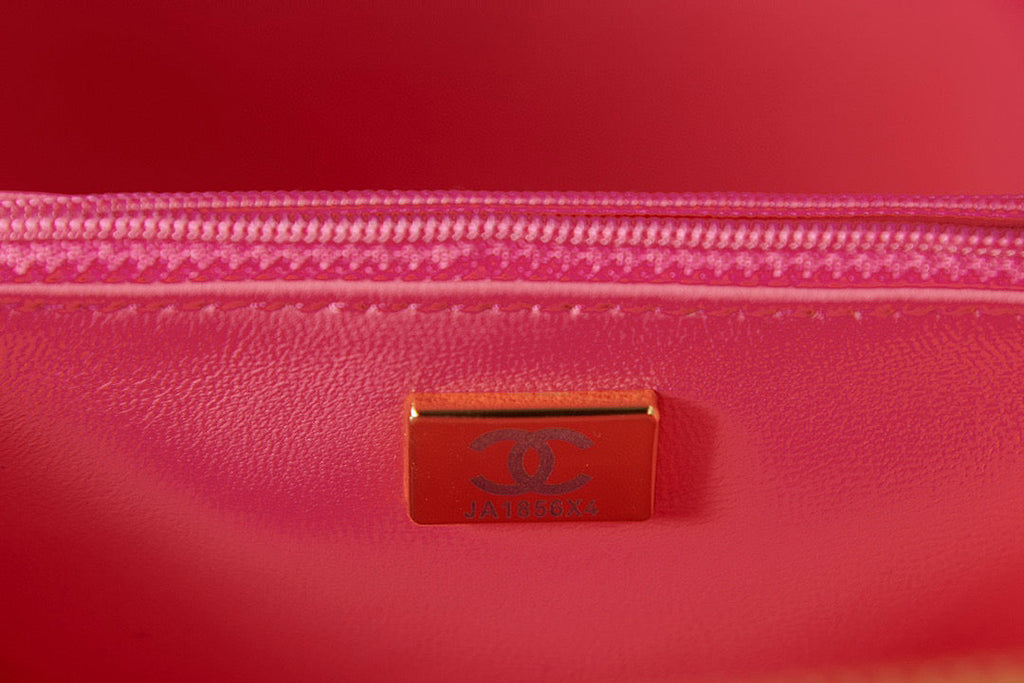 Chanel Small Vanity Case Lambskin gold-tone metal AS3066 pink