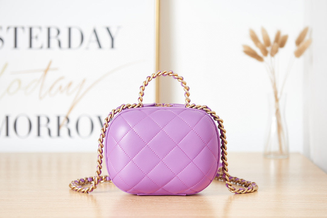 Chanel Small Vanity Case Lambskin gold-tone metal AS3066 Purple