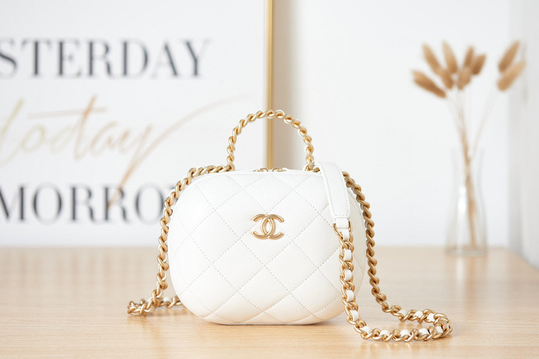 Chanel Small Vanity Case Lambskin gold-tone metal AS3066 White - Default Title - View 1