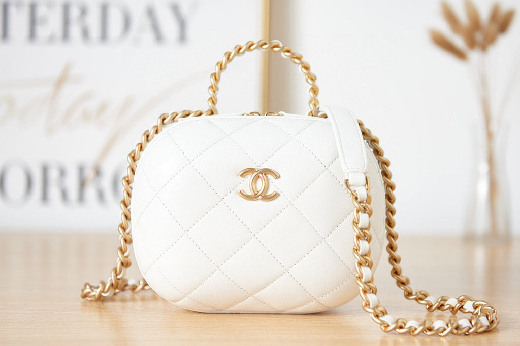 Chanel Small Vanity Case Lambskin gold-tone metal AS3066 White