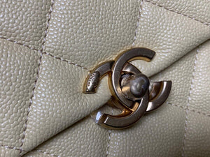 Chanel AS3108 Backpack Chanel flap bag Calfskin Yellow - Default Title - View 3