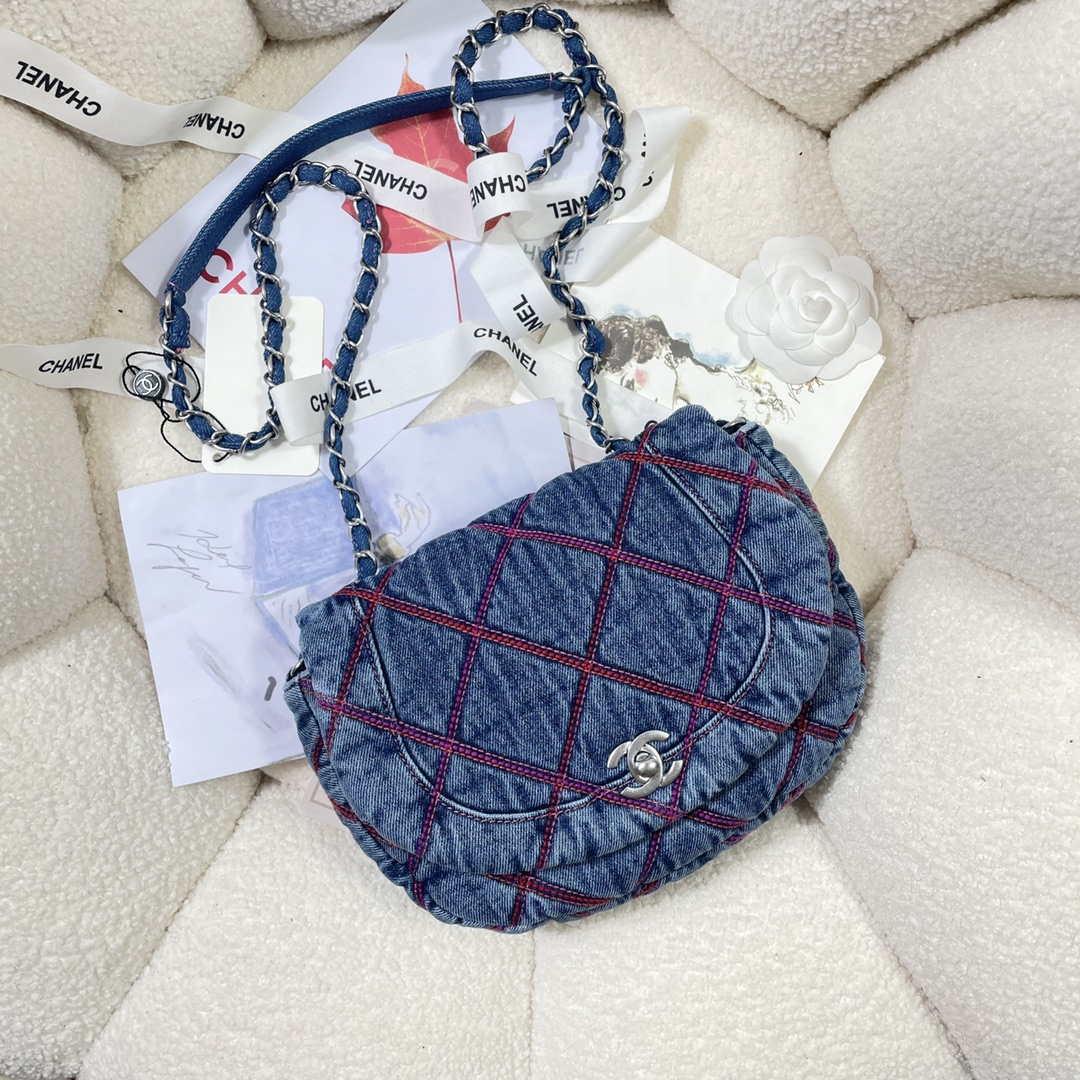 Chanel AS3188 22A Beach Denim saddle bag Denim blue - Default Title - View 5