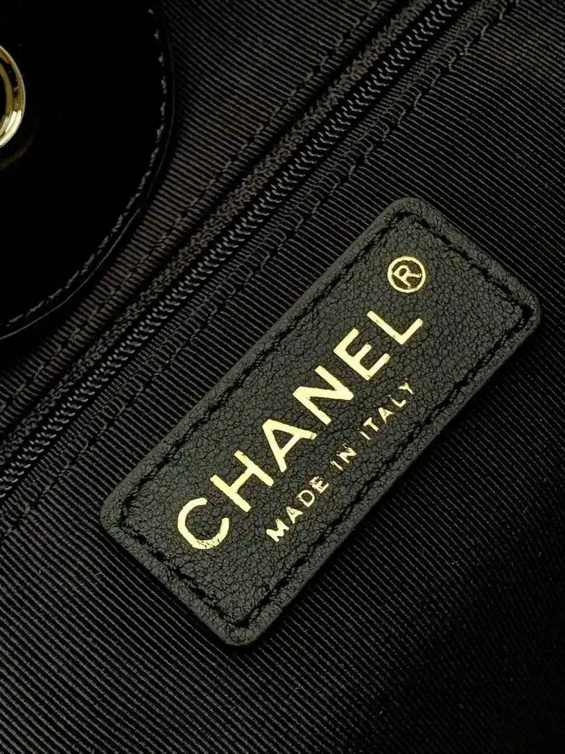 Chanel AS3257 Small Shopping Bag Raffia Black
