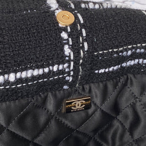 Chanel 22 Handbag Gold-Tone Metal AS3260 Black - Default Title - View 9