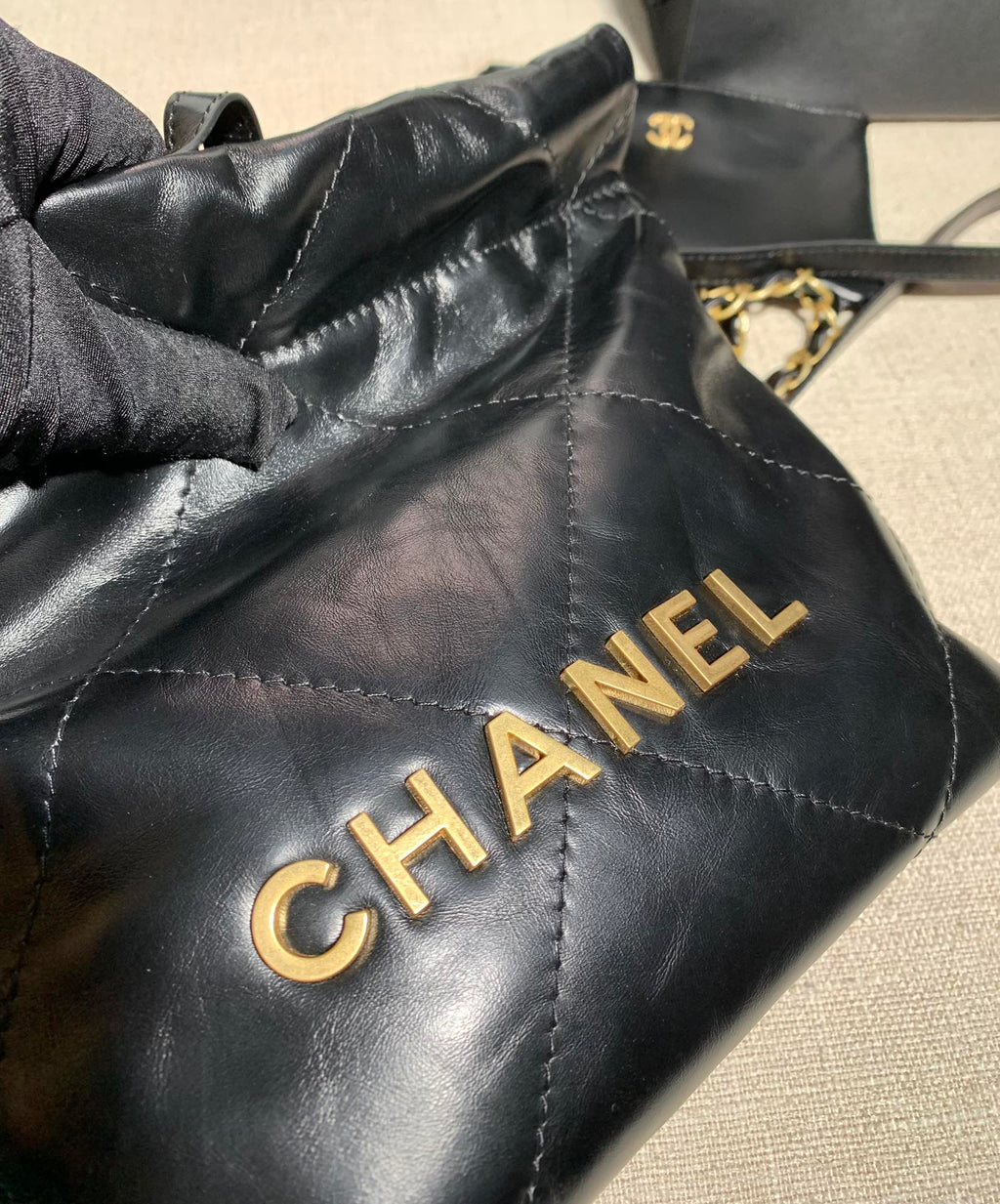 Chanel AS3260 22 Mini Handbag Calfskin Black with Gold A85
