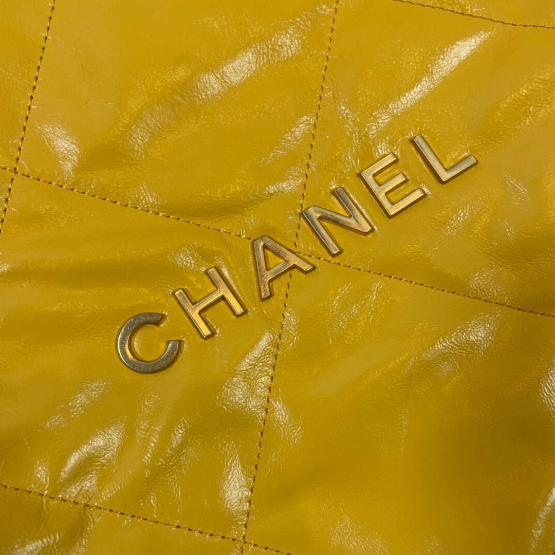 Chanel AS3260 22 Small Handbag Shiny Calfskin Yellow Gold - Default Title - View 5