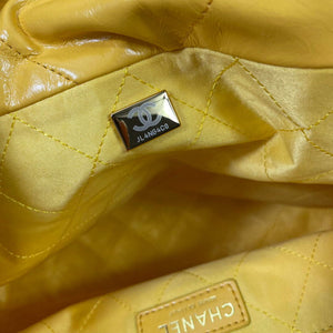 Chanel AS3260 22 Small Handbag Shiny Calfskin Yellow Gold - Default Title - View 9