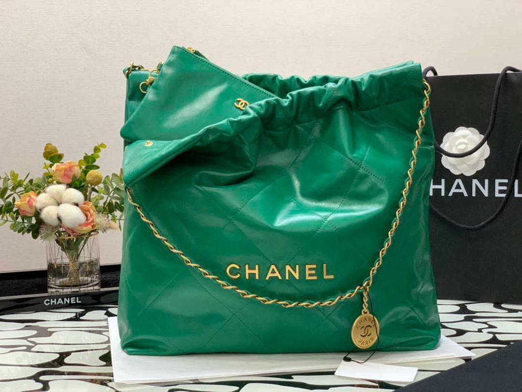Chanel 22 Handbag Shiny Calfskin AS3261 Green Gold Metal
