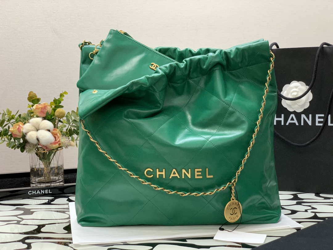 Chanel 22 Handbag Shiny Calfskin AS3261 Green Gold Metal - Default Title - View 2