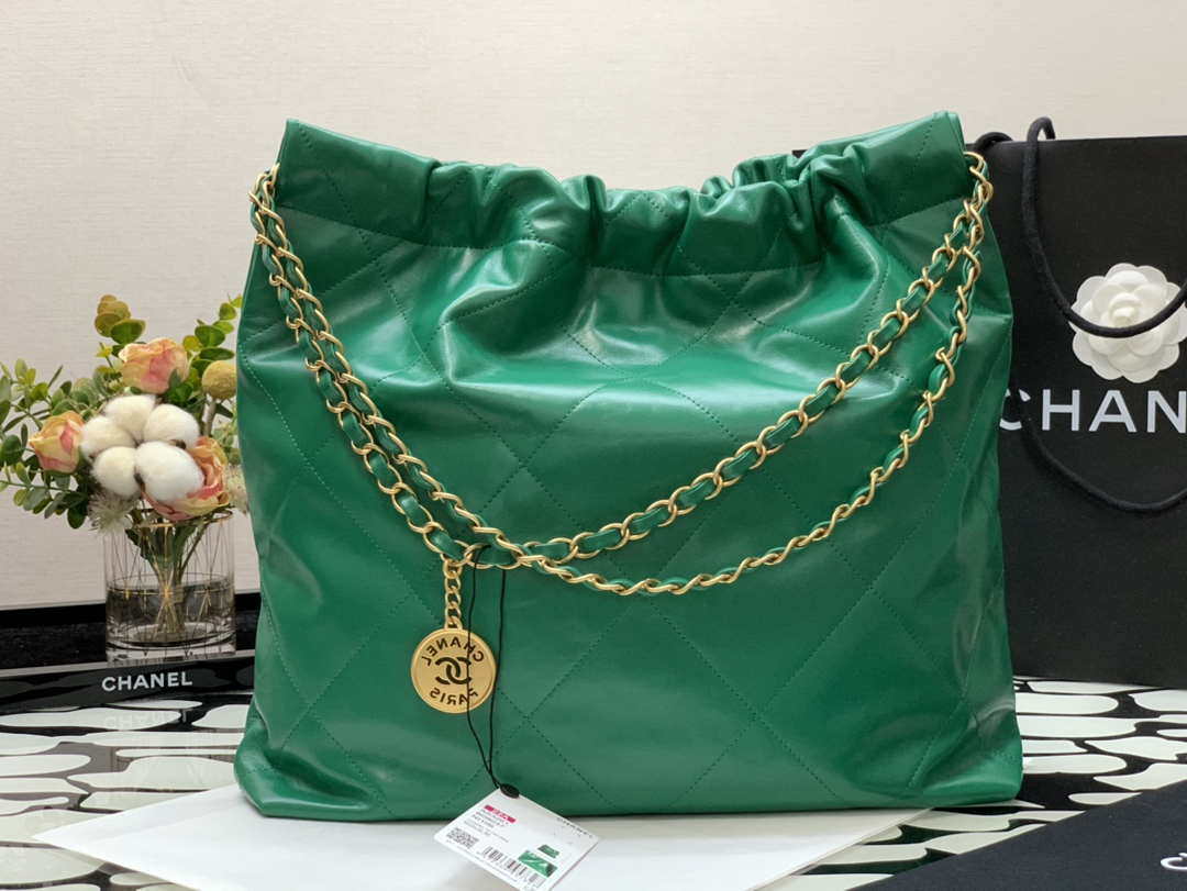 Chanel 22 Handbag Shiny Calfskin AS3261 Green Gold Metal - Default Title - View 6