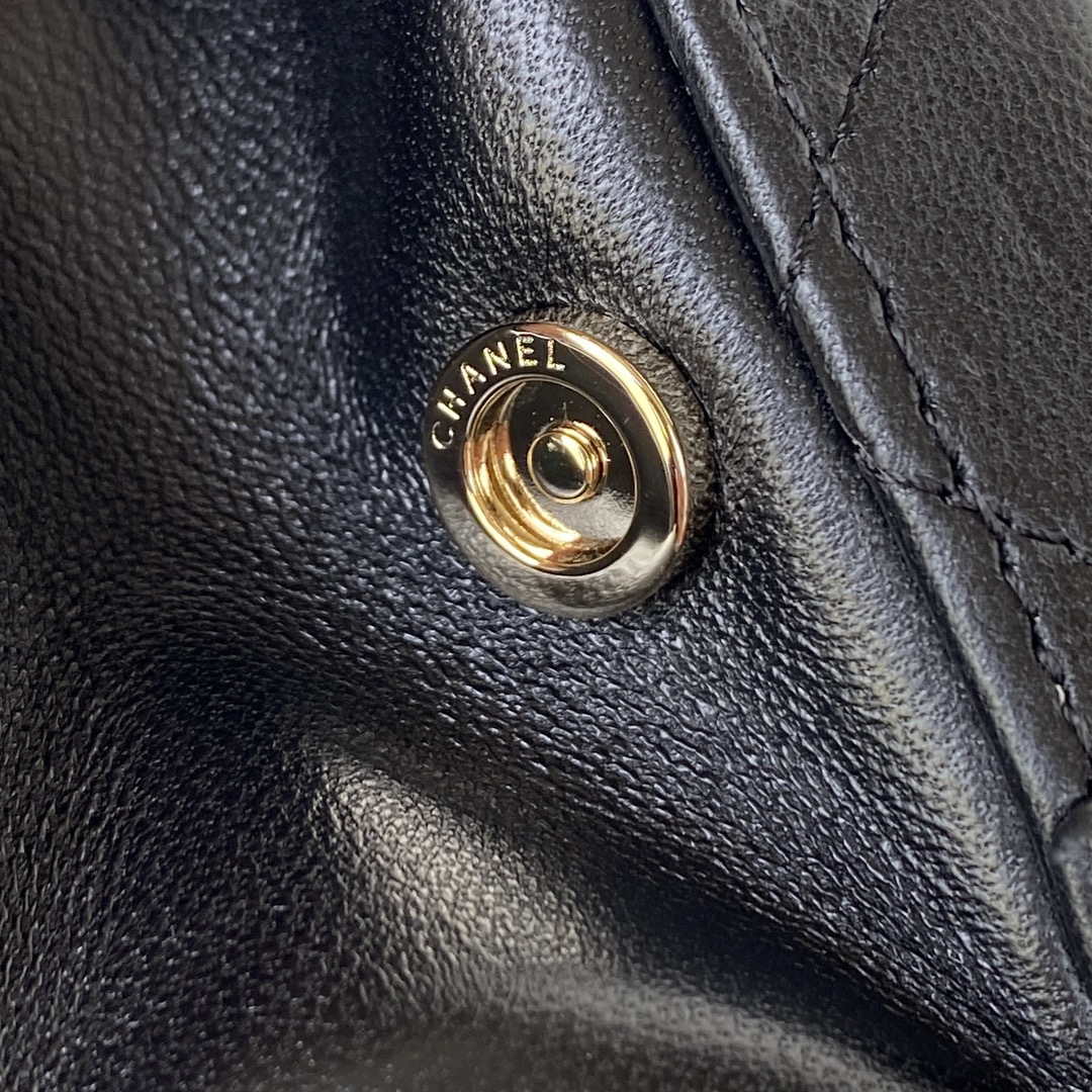 Chanel AS3344 Small Vanity Case Calfskin & Gold-Tone Metal Black - Default Title - View 7