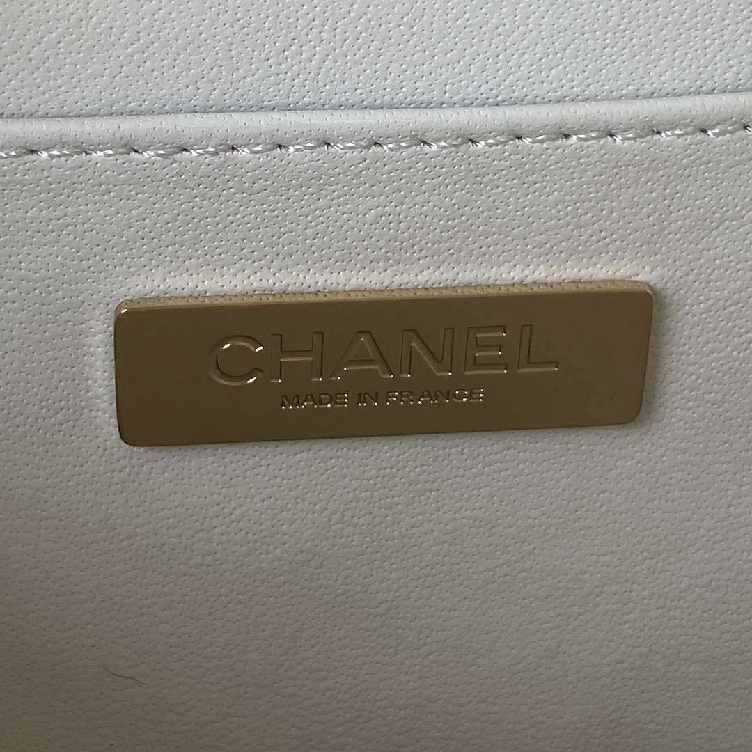 Chanel AS3344 Small Vanity Case Calfskin & Gold-Tone Metal White - Default Title - View 8