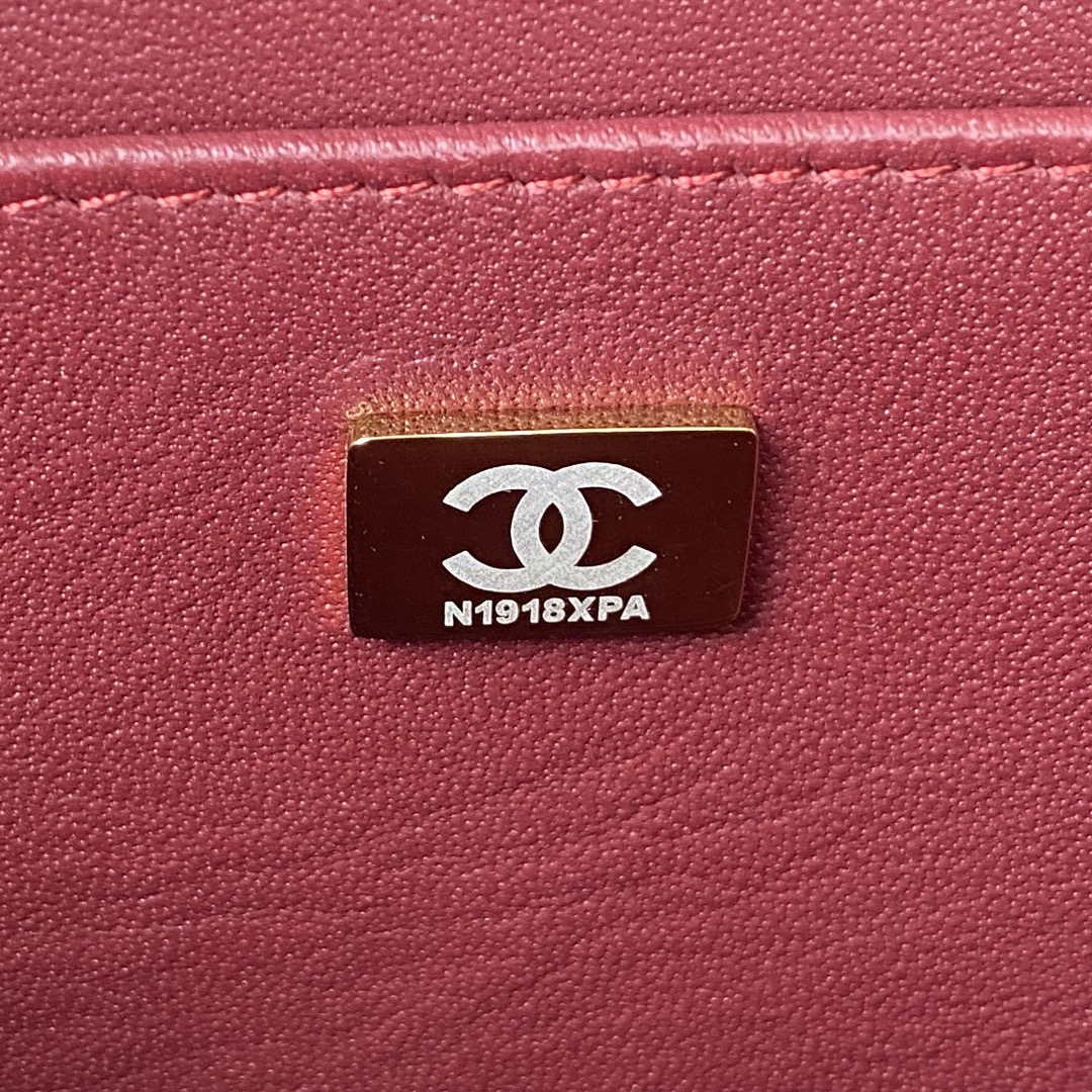 Chanel AS3345 Vanity Case Calfskin & Gold-Tone Metal Wine Red