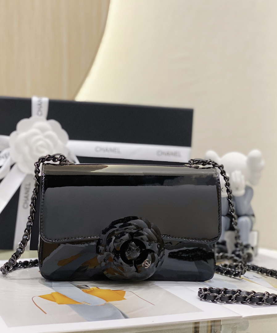 Chanel AS3356 Mini Flap 18cm Patent leather Camellia Black