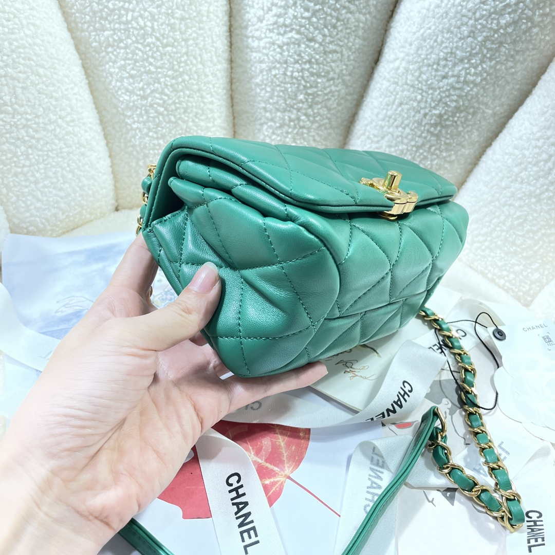 Chanel AS3365 Mini Flap Bag 17cm Lambskin Green - Default Title - View 2