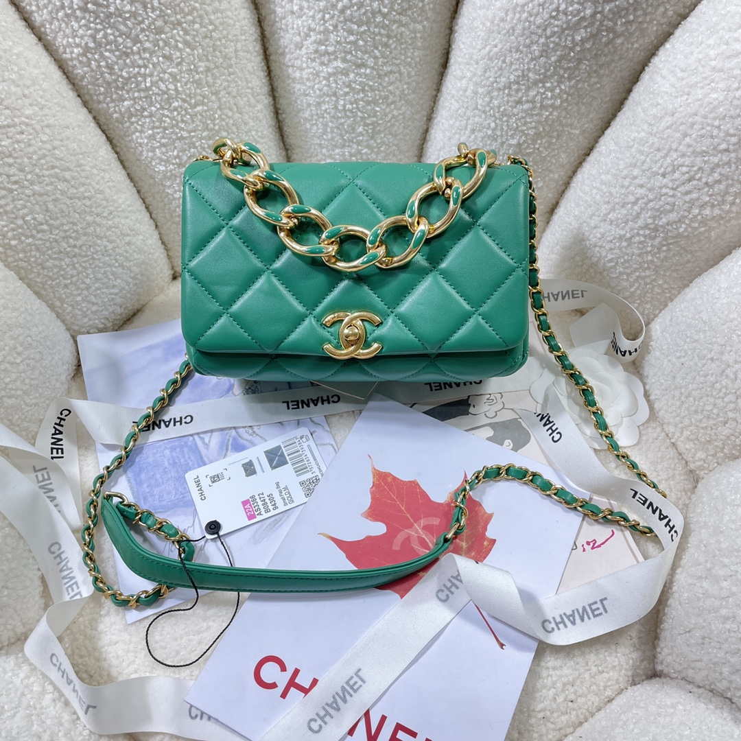 Chanel AS3366 Flap Bag 20cm Lambskin Green - Default Title - View 1