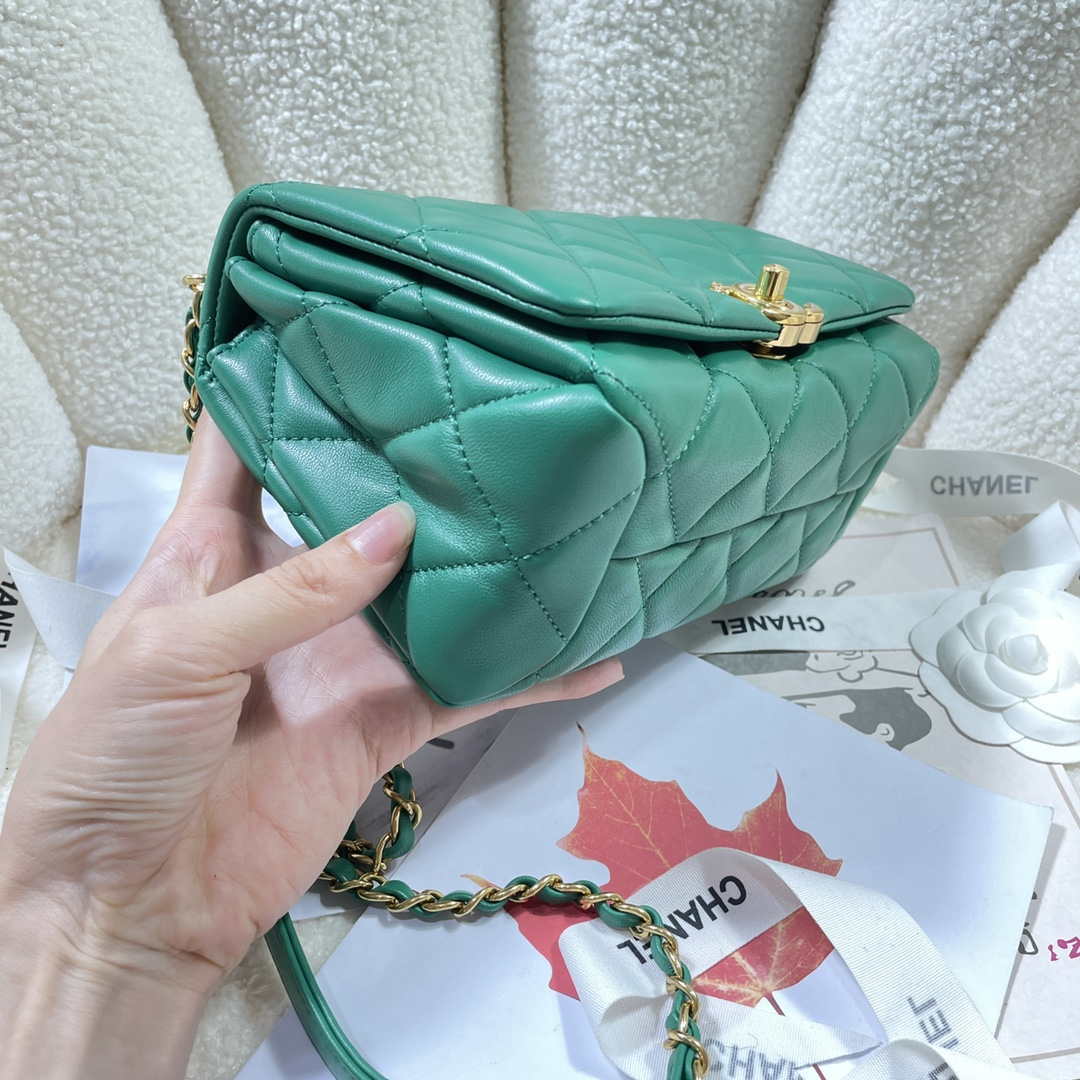 Chanel AS3366 Flap Bag 20cm Lambskin Green - Default Title - View 3