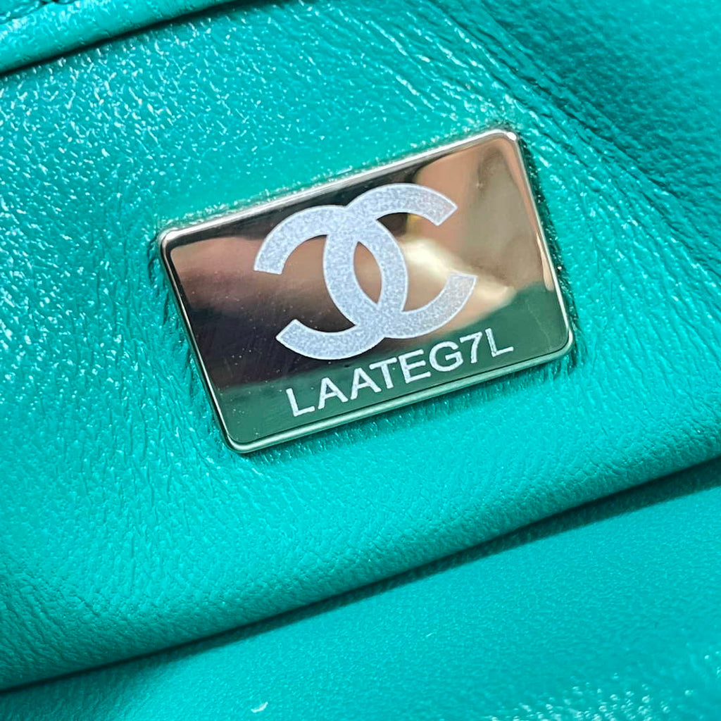Chanel AS3366 Flap Bag 20cm Lambskin Green