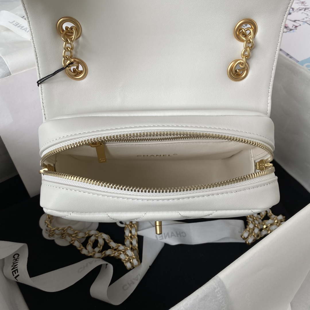 Chanel AS3384 Backpack Chain bag lambskin White - Default Title - View 7