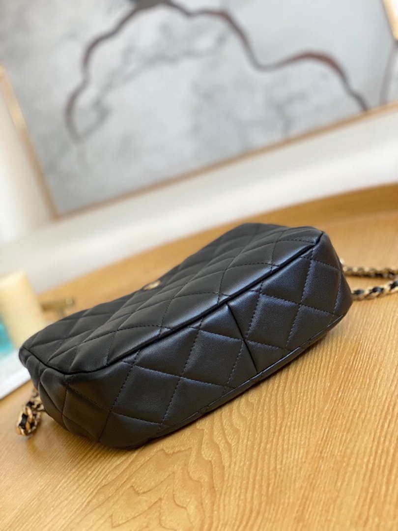 Chanel AS3476 Hobo Handbag Lambskin Black