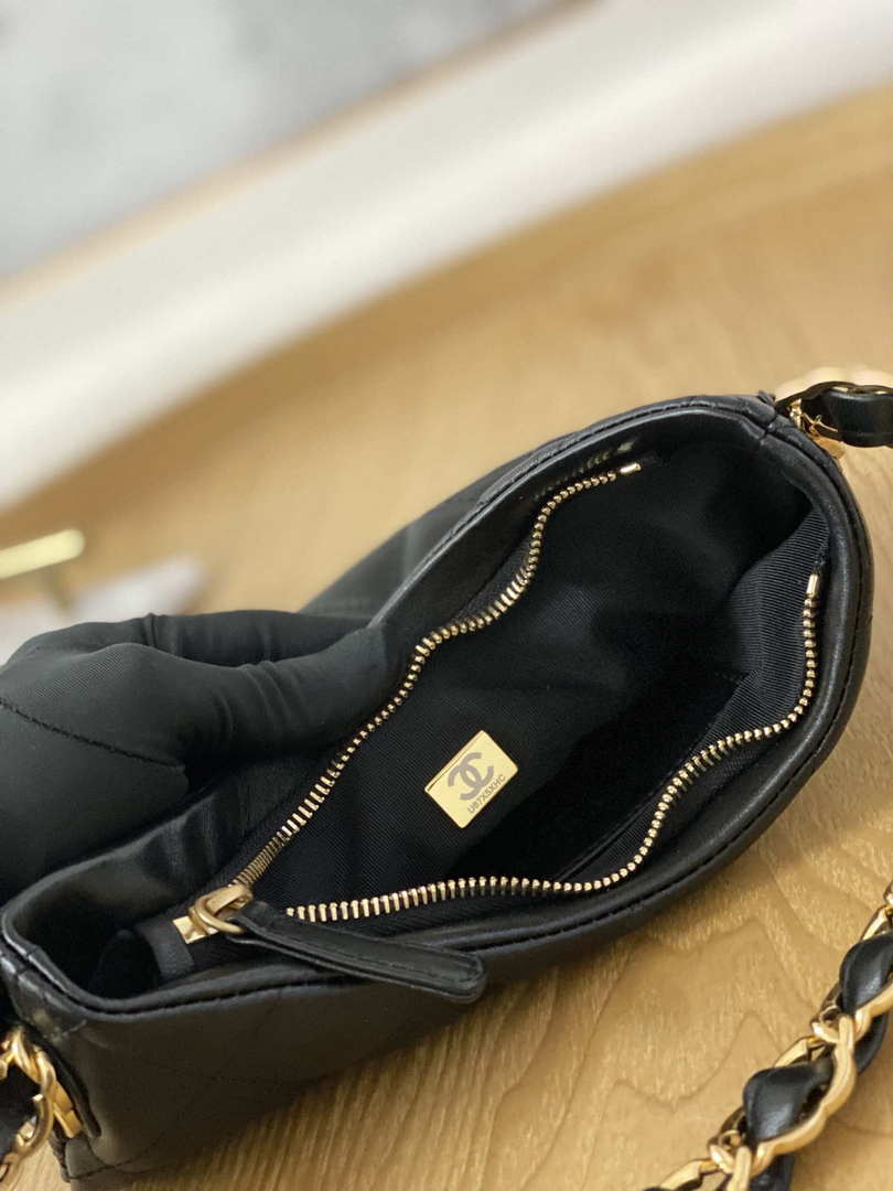 Chanel AS3562 Hobo Handbag Lambskin Black - Default Title - View 8
