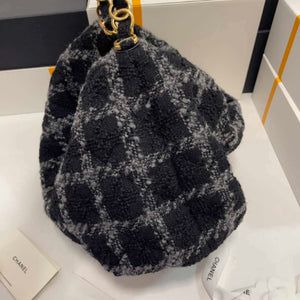 Chanel AS3564 MAXI HOBO BAG Wool Tweed & Gold-Tone Metal Black & Gray - Default Title - View 8