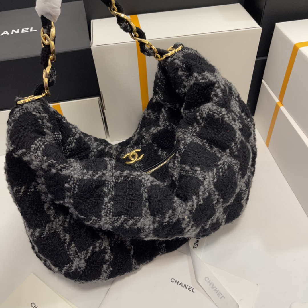 Chanel AS3564 MAXI HOBO BAG Wool Tweed & Gold-Tone Metal Black & Gray - Default Title - View 9