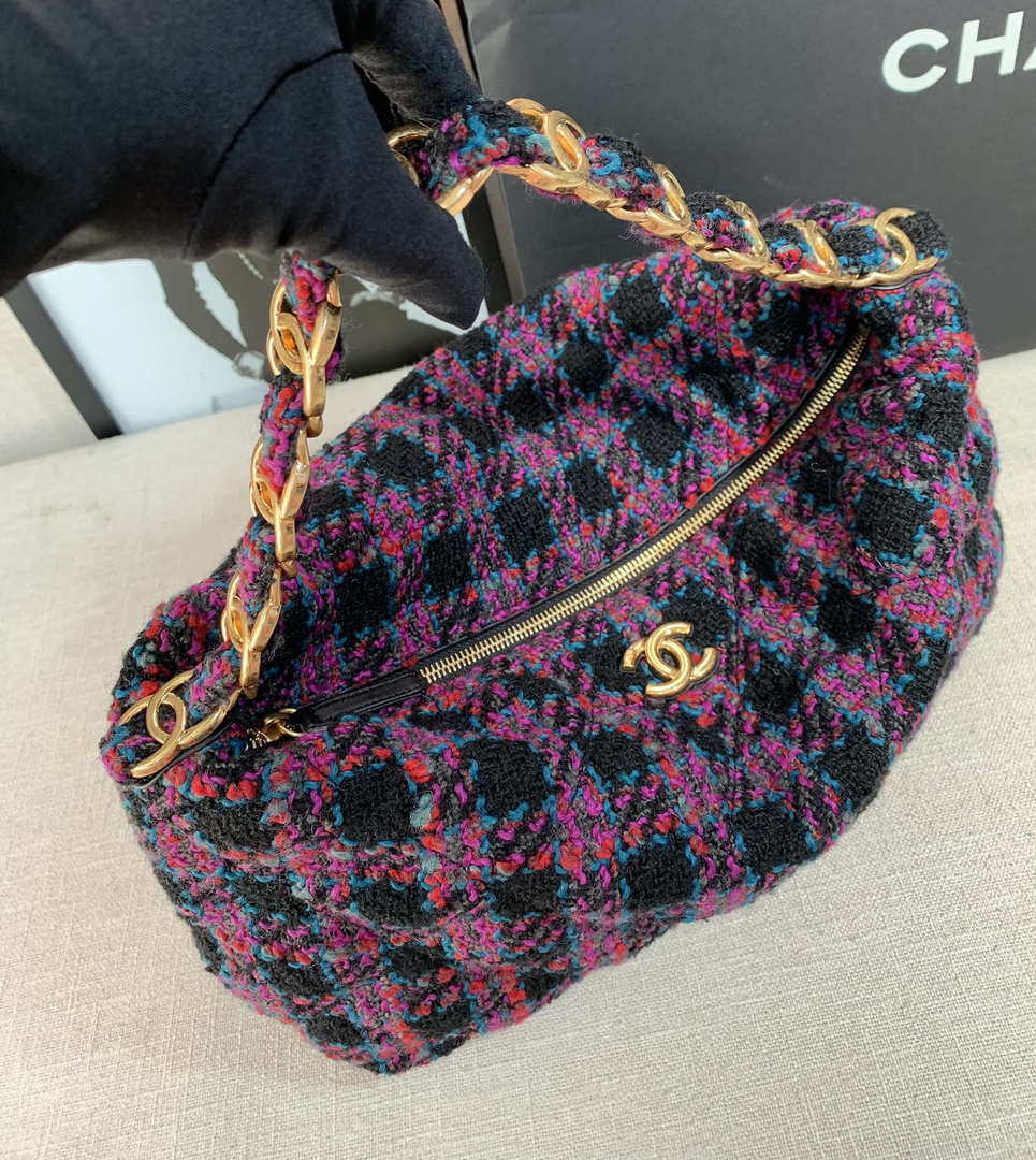 Chanel AS3564 MAXI HOBO BAG Wool Tweed & Gold-Tone Metal Purple - Default Title - View 2