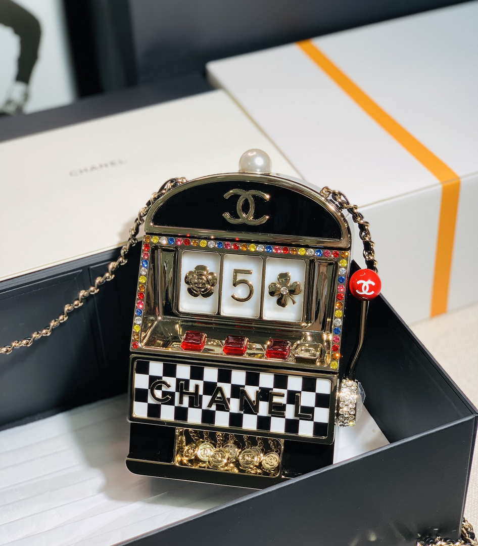 Chanel AS3586 2023SS Walk-on Embroidery Slot Shoulder Bag black