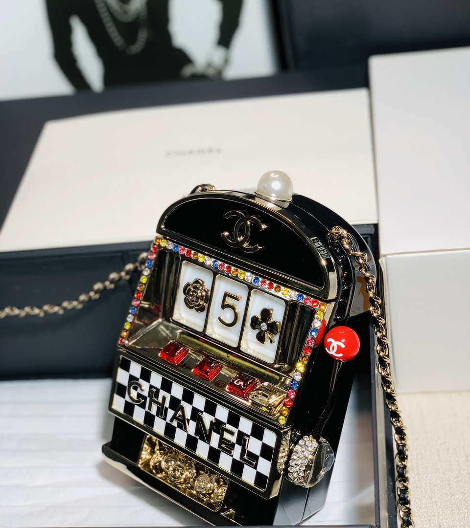 Chanel AS3586 2023SS Walk-on Embroidery Slot Shoulder Bag black