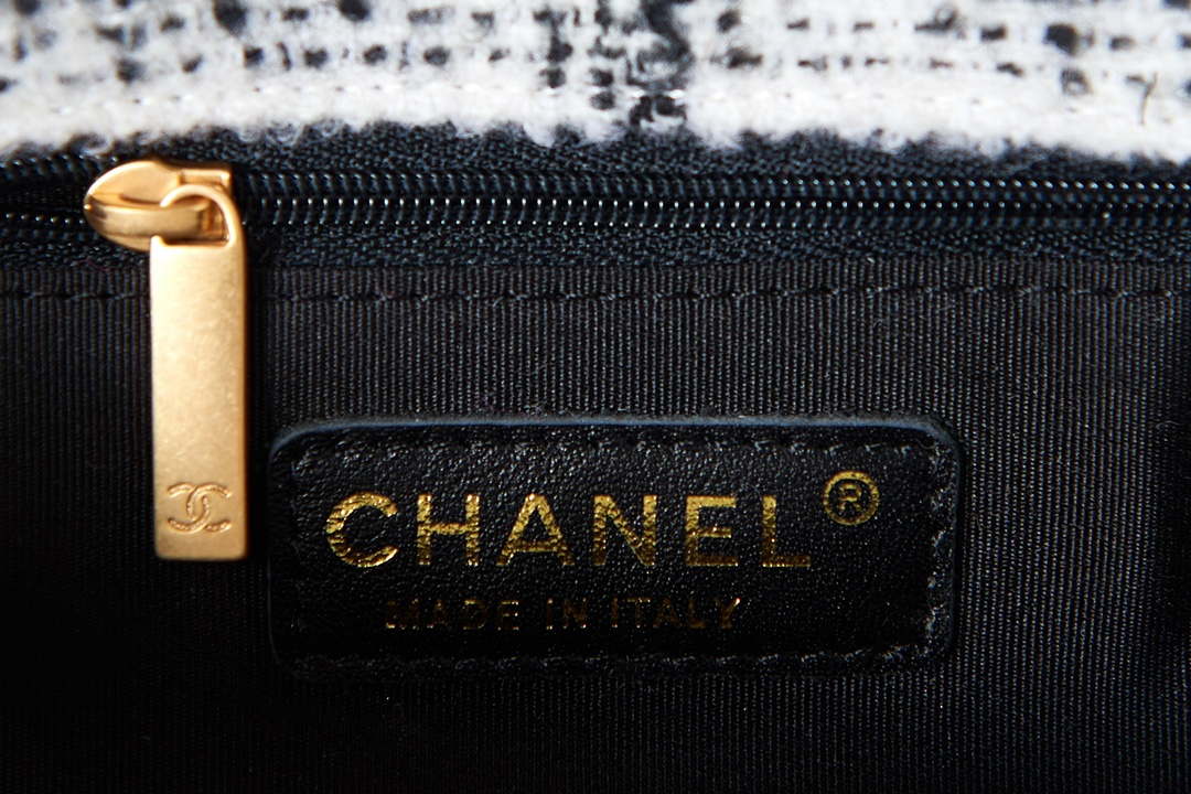 Chanel AS3611 Small Flap Bag Wool Tweed & Gold-Tone Metal White - Default Title - View 9