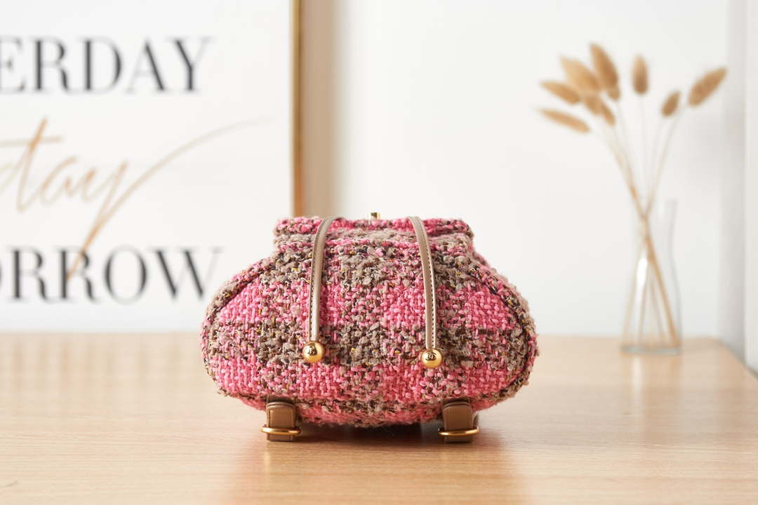 Chanel AS3615 Backpack Wool Tweed & Gold-Tone Metal Pink