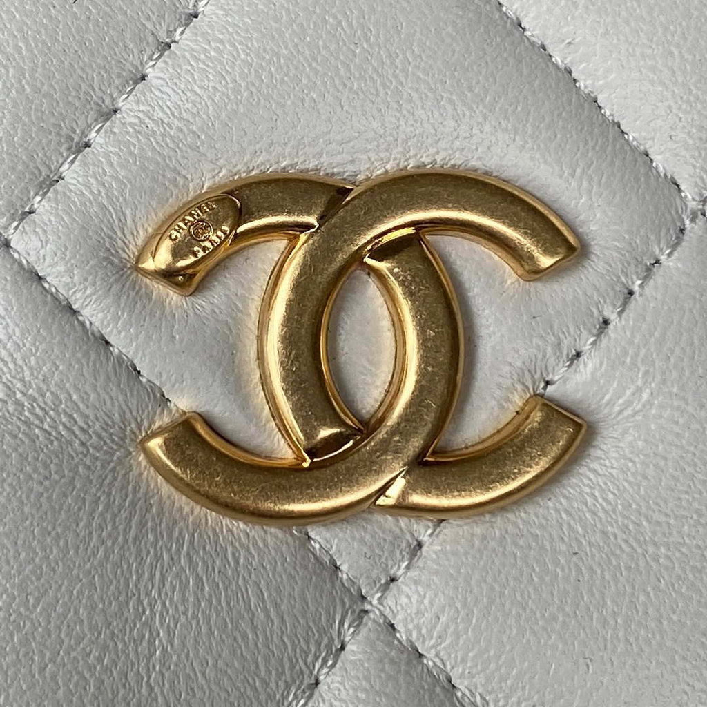 Chanel AS3631 Large Hobo bag Lambskin White