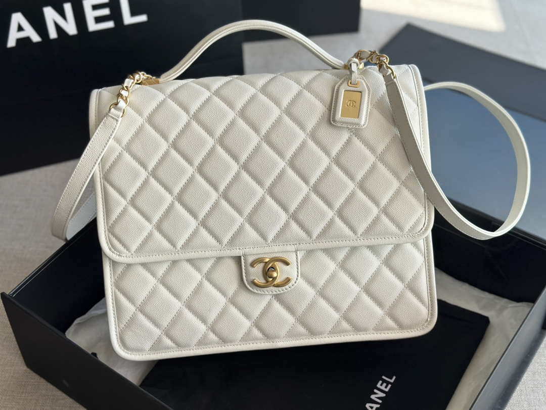 Chanel AS3662 LARGE BACKPACK Calfskin & Gold-Tone Metal White