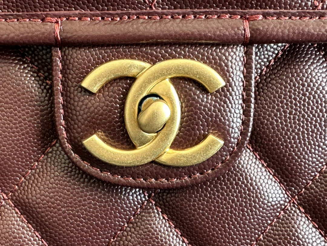Chanel AS3662 LARGE BACKPACK Calfskin & Gold-Tone Metal Wine Red