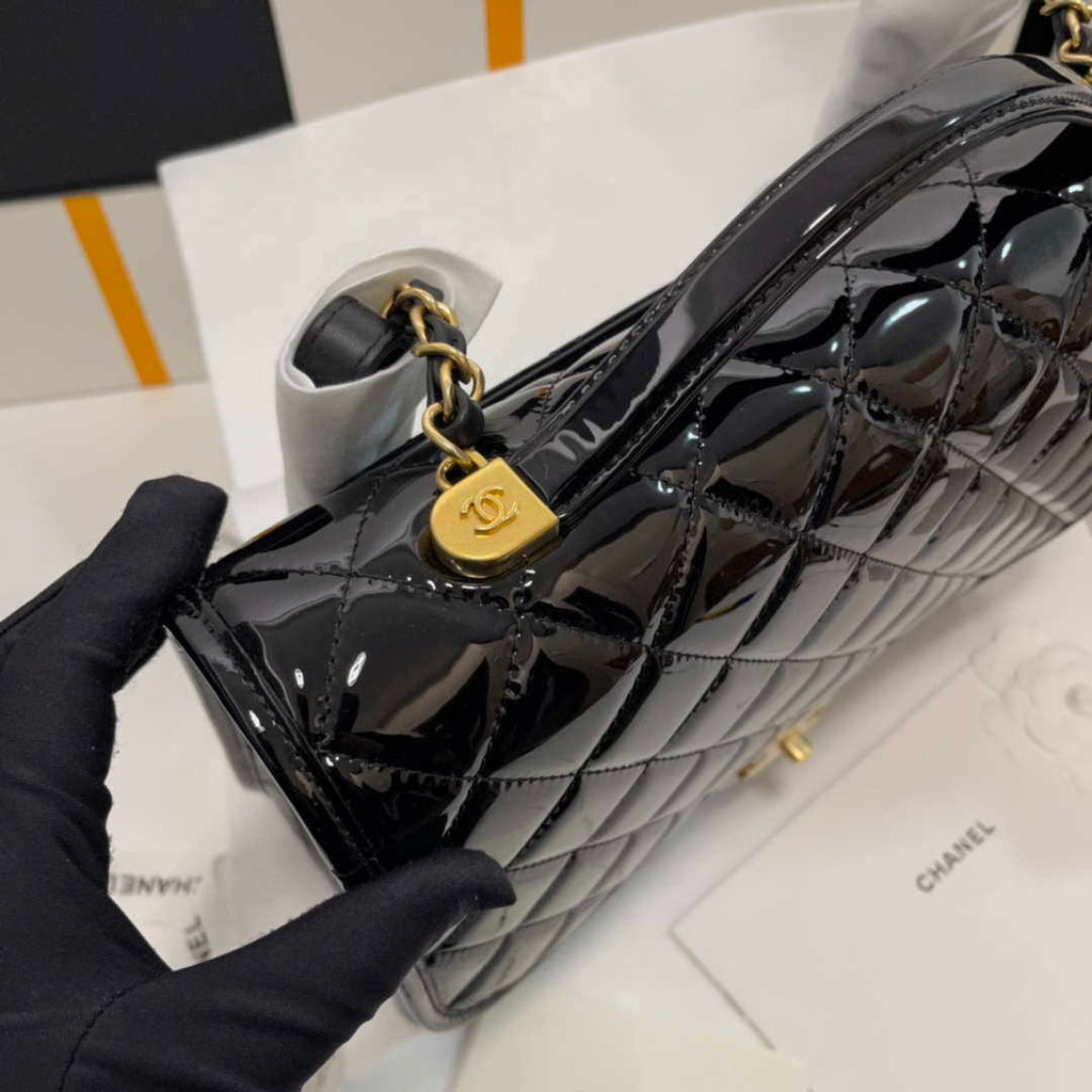 Chanel AS3662 LARGE BACKPACK Patent Calfskin & Gold-Tone Metal Black