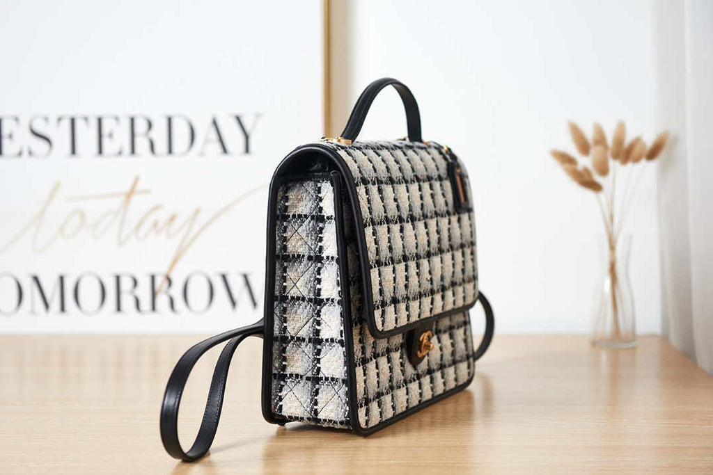Chanel AS3662 LARGE BACKPACK Wool Tweed & Gold-Tone Metal White