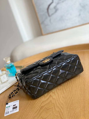Chanel AS3690 Hobo Handbag Shiny Crumpled Calfskin & Gold-Tone Metal Black - Default Title - View 5
