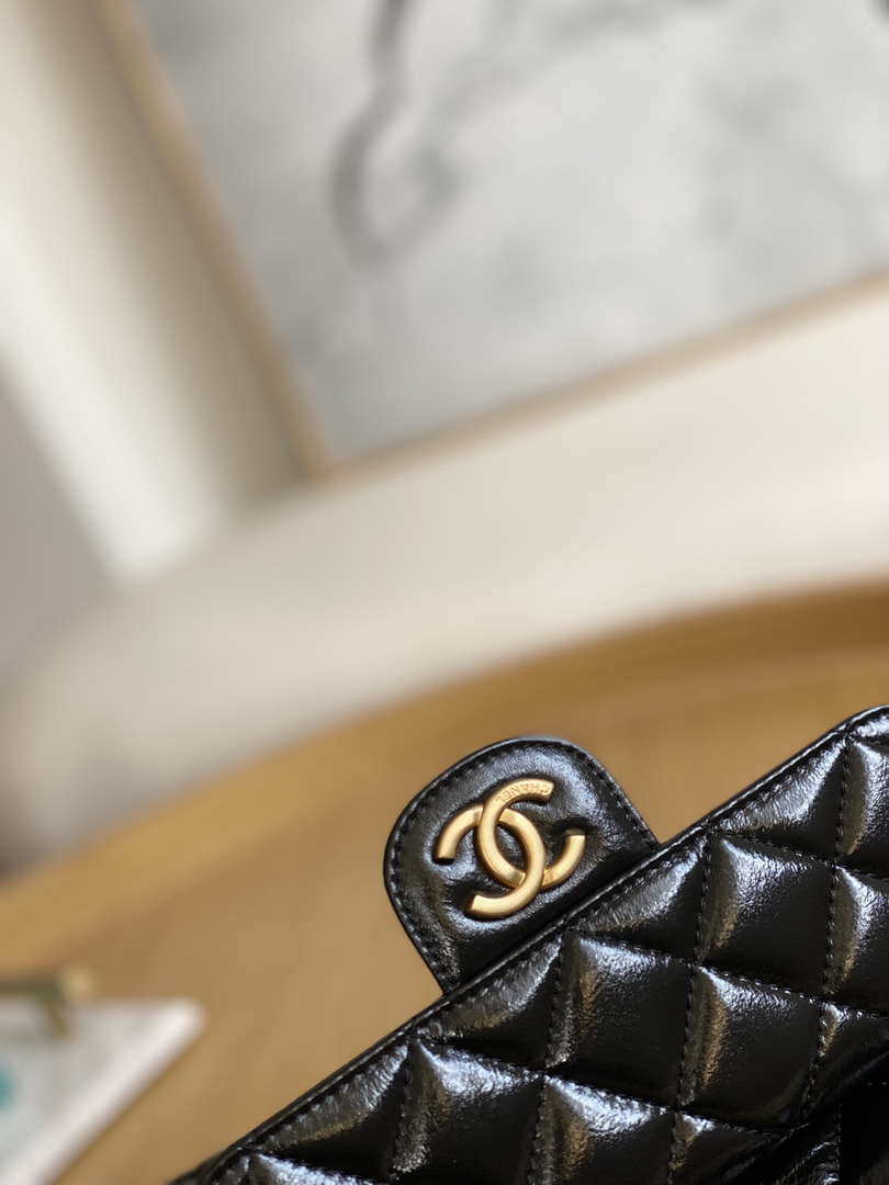 Chanel AS3690 Hobo Handbag Shiny Crumpled Calfskin & Gold-Tone Metal Black - Default Title - View 6