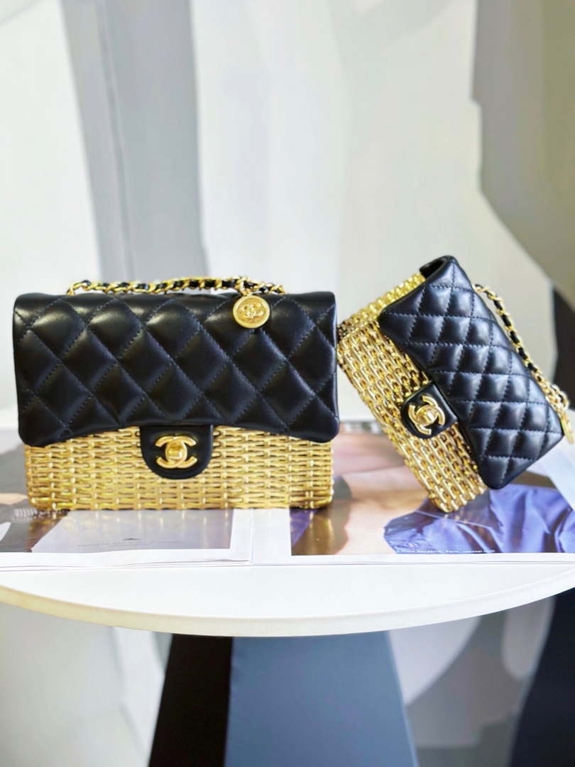 Chanel AS3712 Large EVENING BAG Lambskin & Gold Metal Black & Gold